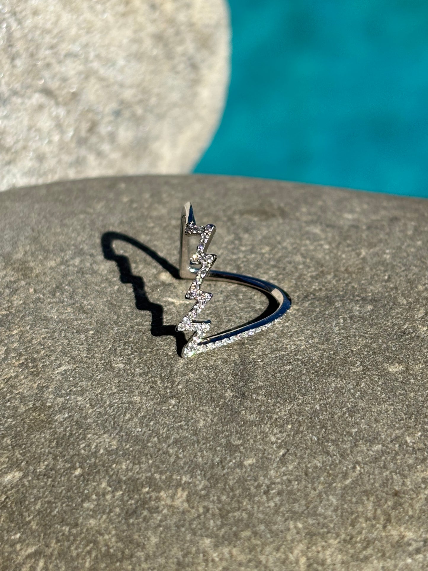 Diamond Heartbeat Band