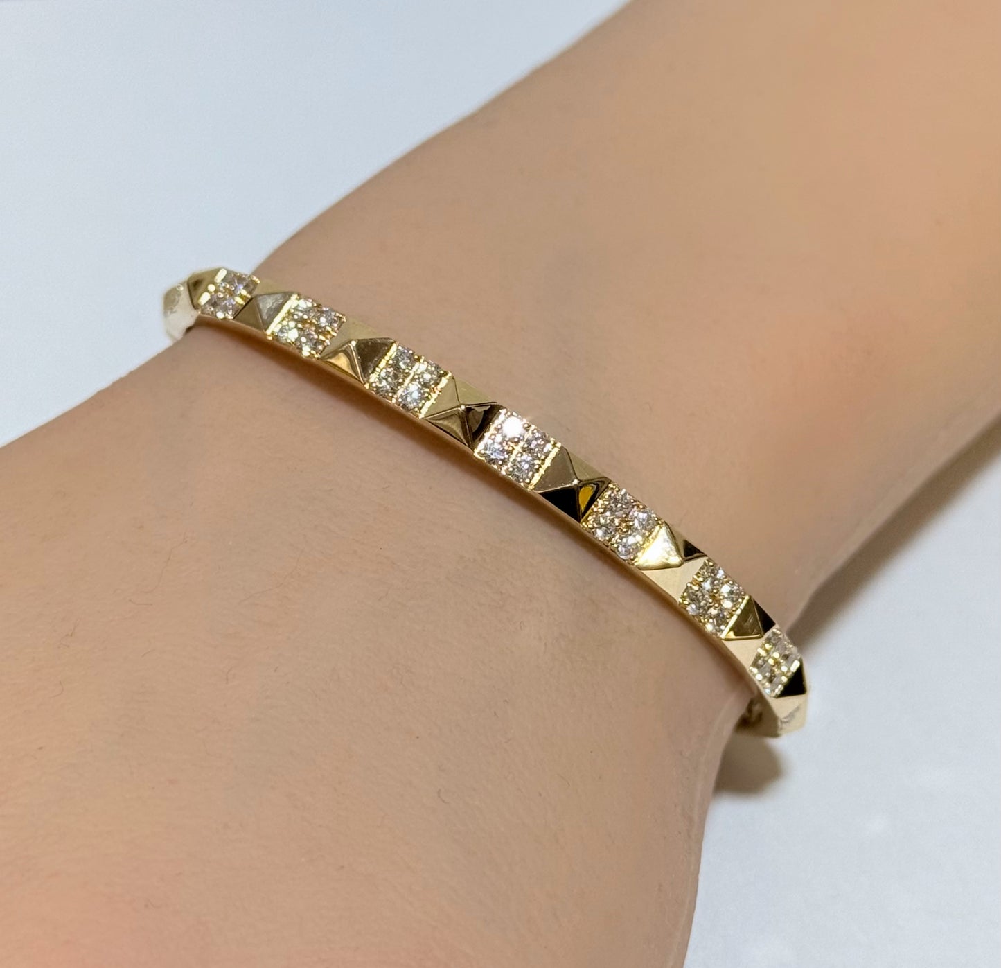 Gold Diamond Pyramid Pattern Bangle Bracelet