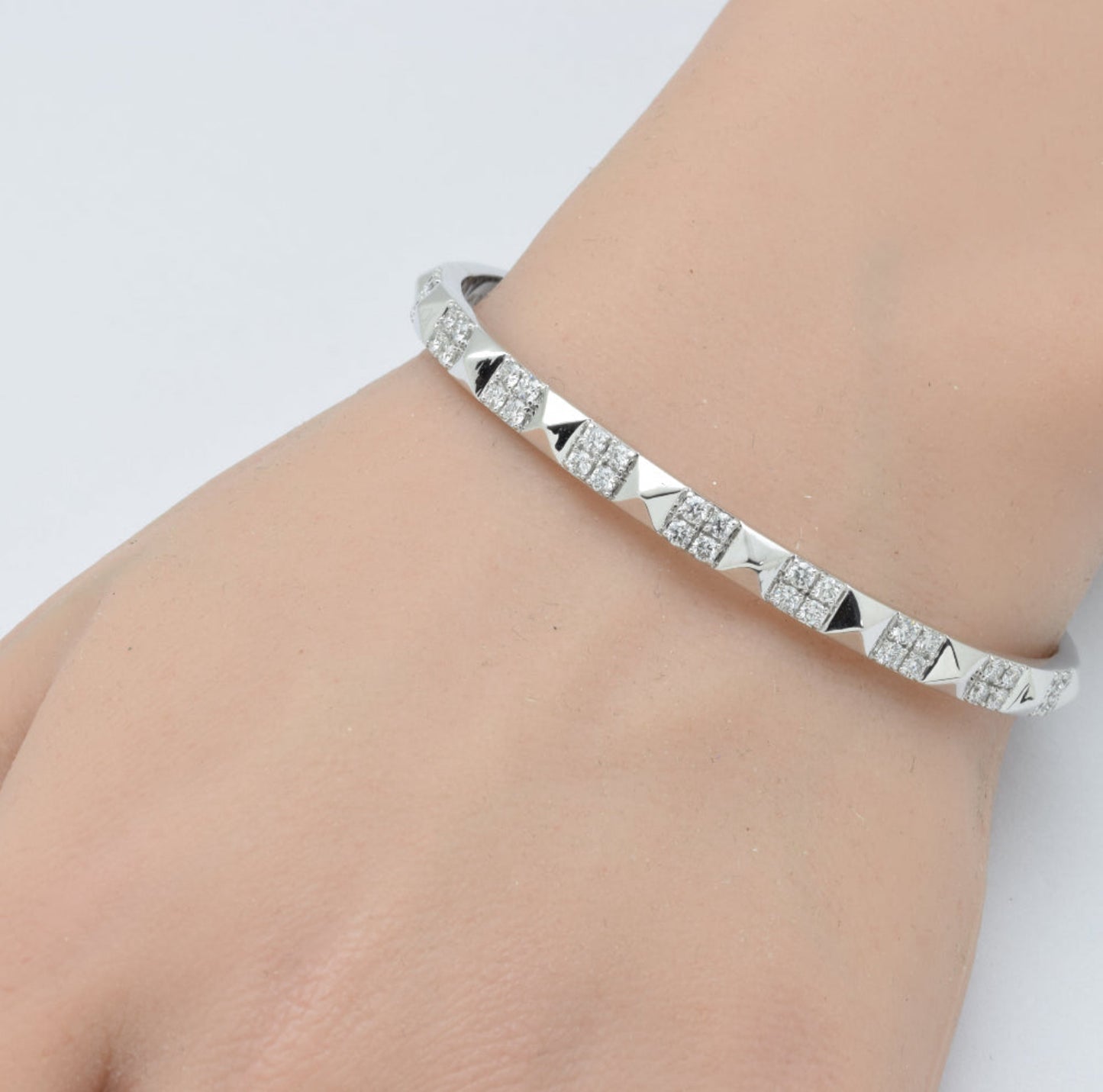 Gold Diamond Pyramid Pattern Bangle Bracelet