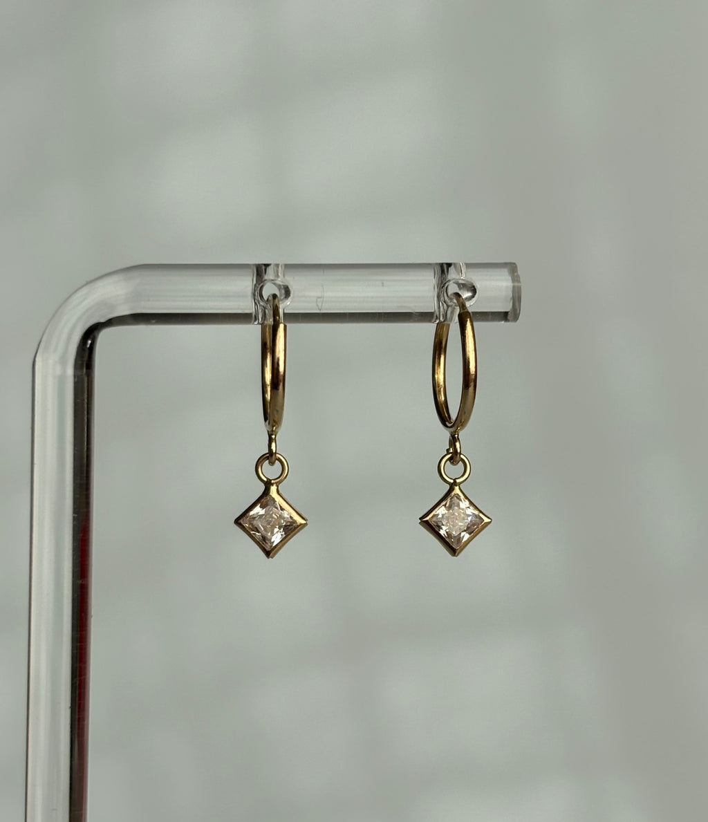 Gold Bezeled Princess Dangle Earrings