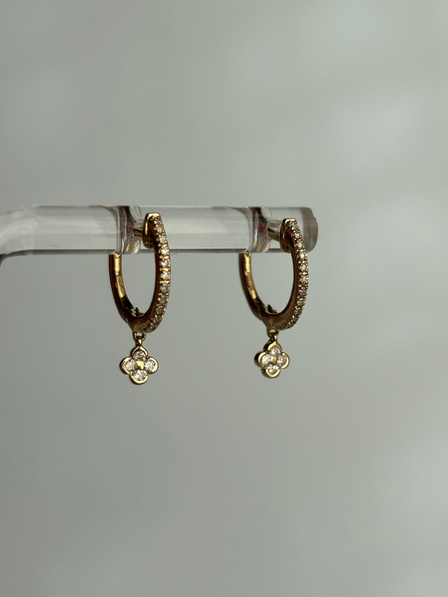 Clover Dangle Huggies