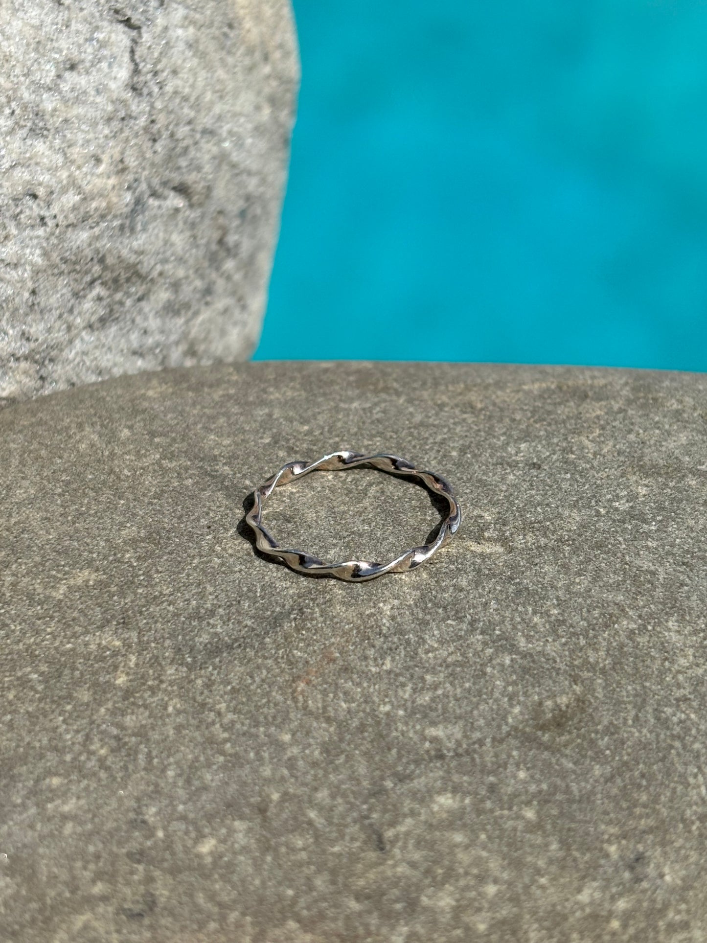 Twisted Band Ring